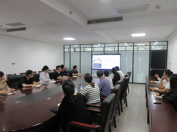 規(guī)范財務管理 強化合規(guī)意識  ——有色駝城舉辦財務管理專題培訓會